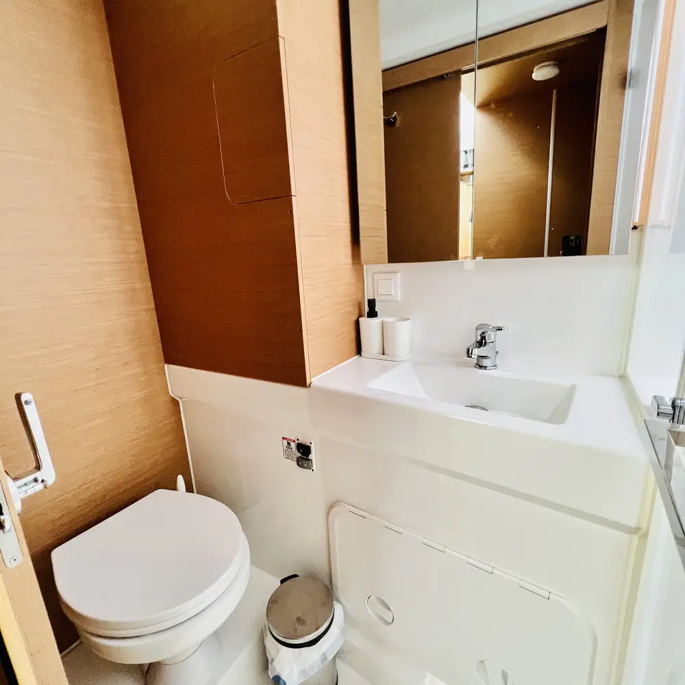 YEMAYA Denia CREWED 44