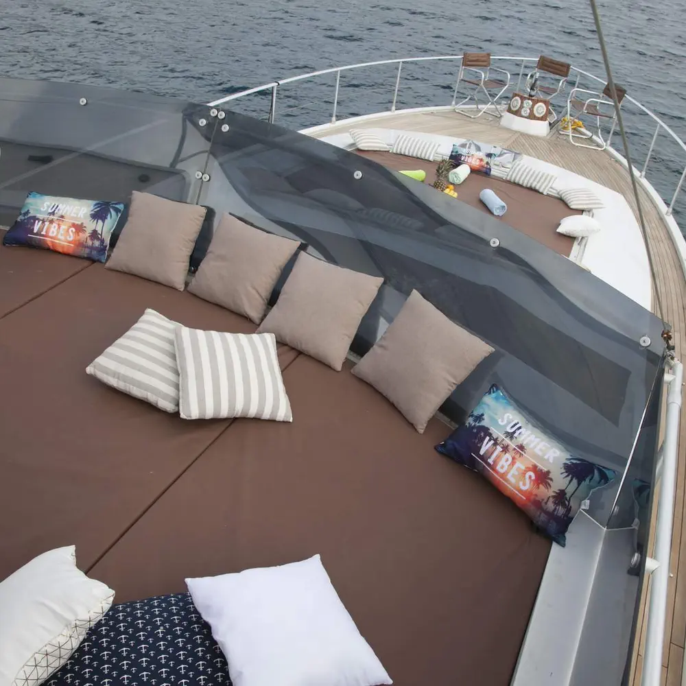 Ferretti 8