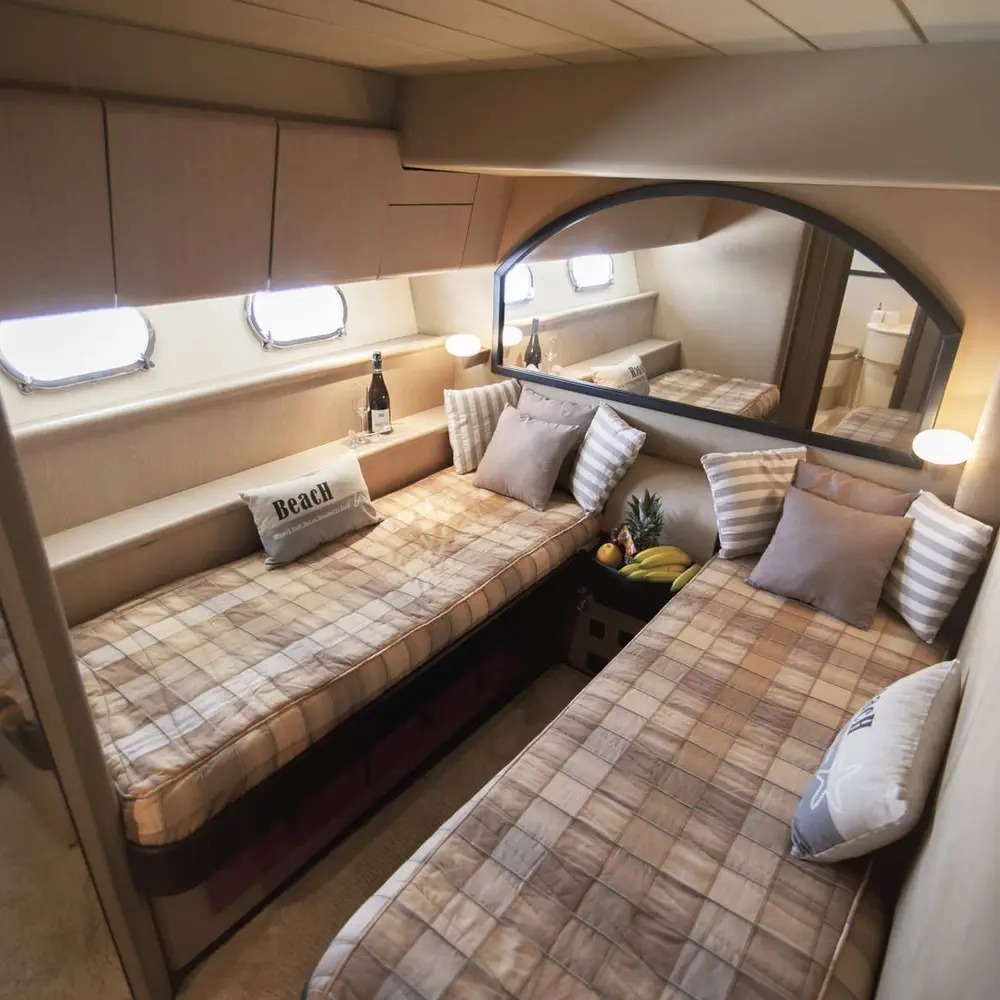 Ferretti 11