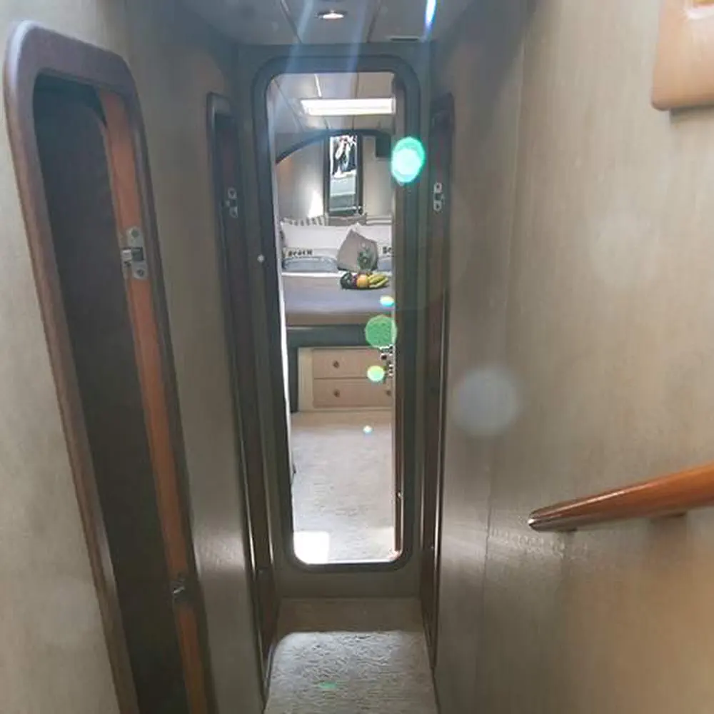 Ferretti 23