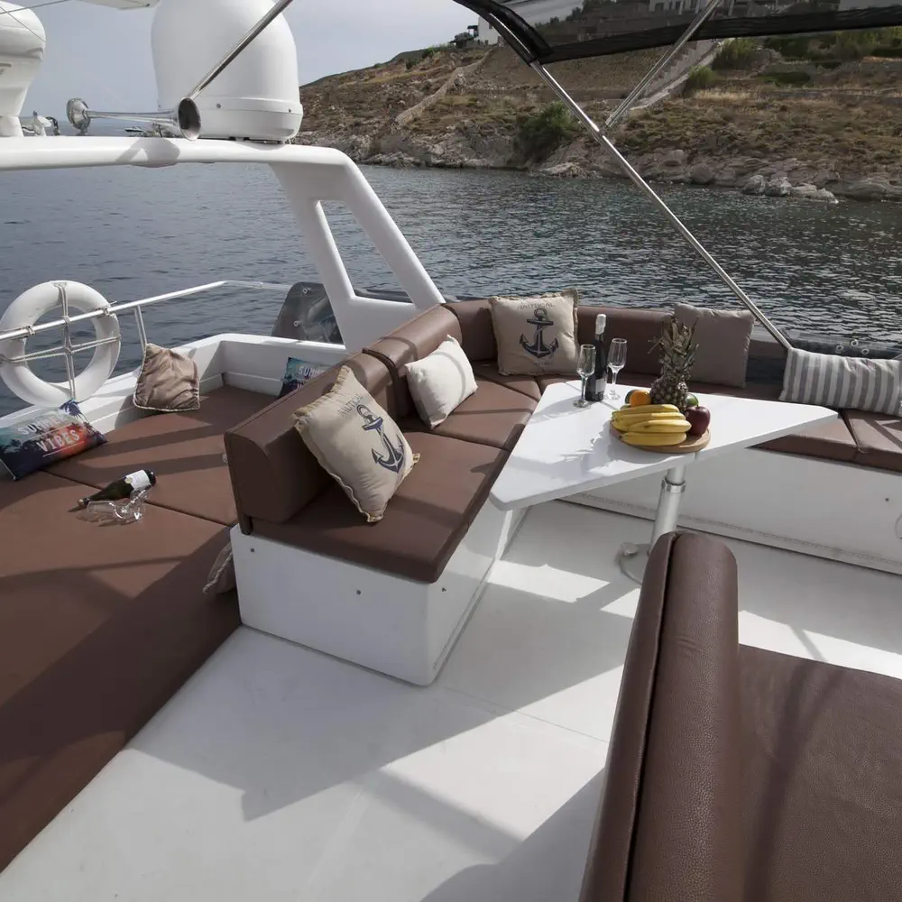 Ferretti 31