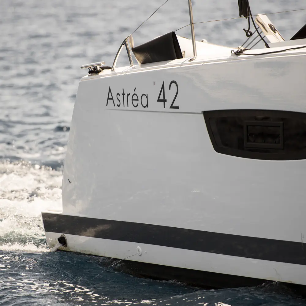 Astrea  33