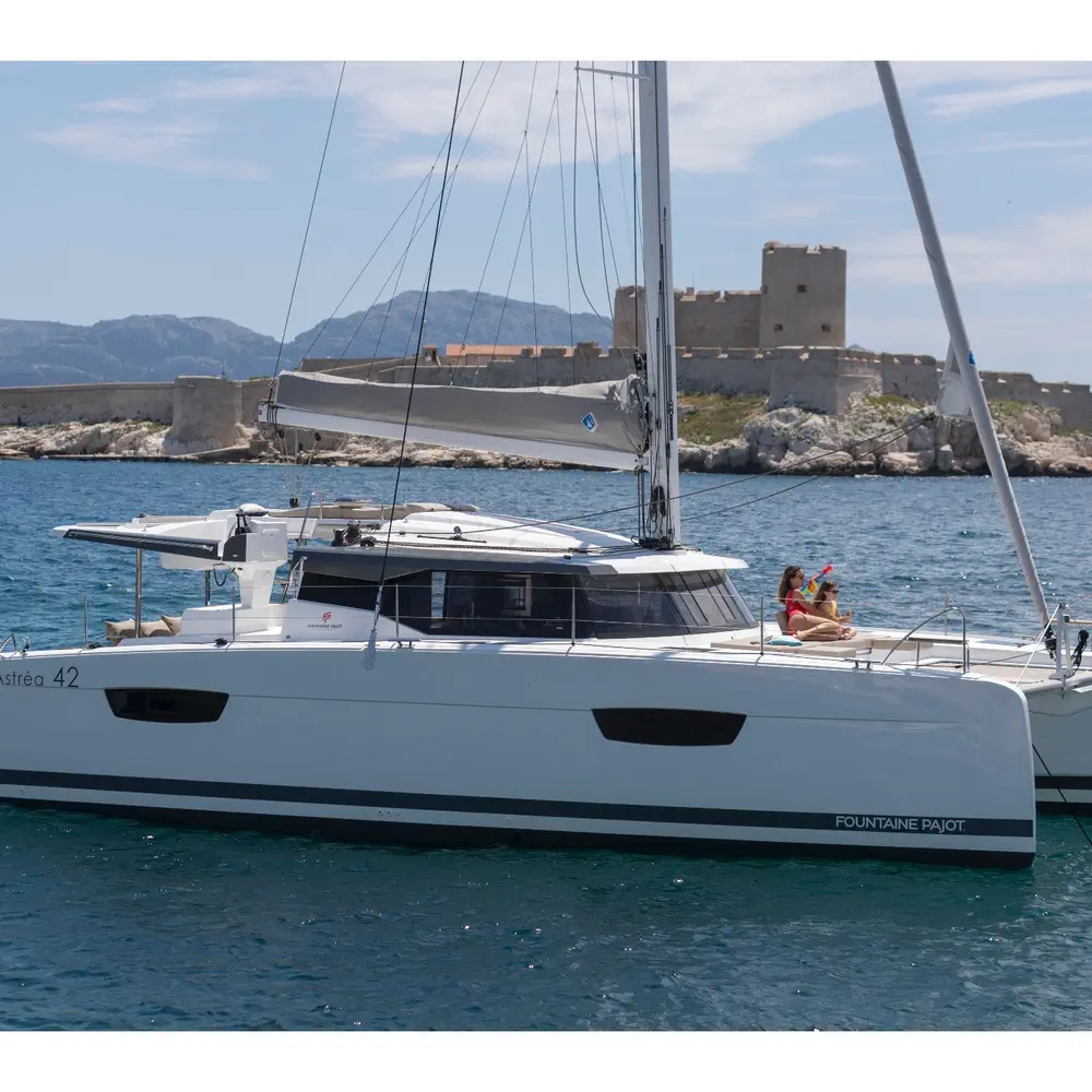 https://dsmkaagprkqin.cloudfront.net/images/fountaine-pajot/catamaran/astrea-42/3720668880000101939-1746780543592906339-timeless-planet-1000x1000.webp