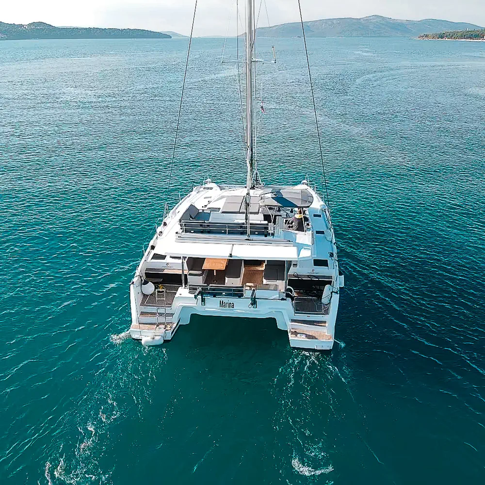 Marina 10