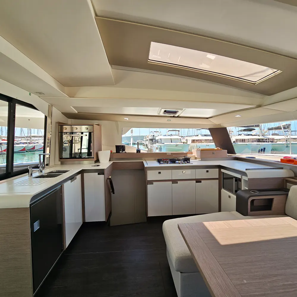 Marina 11