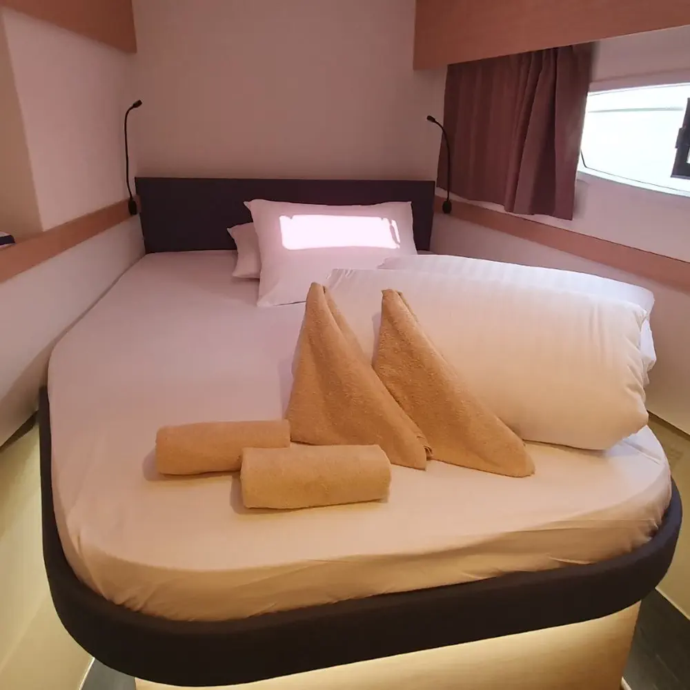 ADRIA BLUE 24