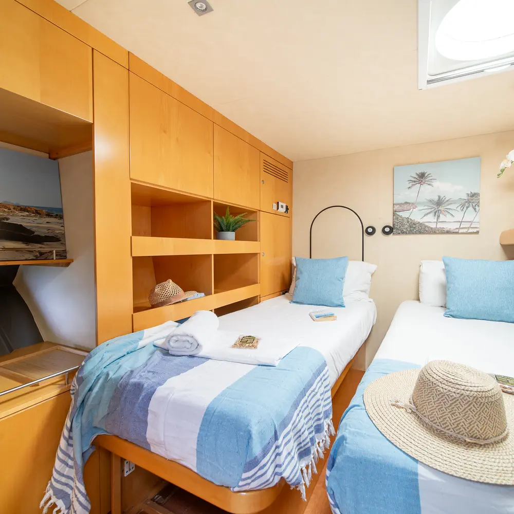Zorba CAT Cabin 4 7