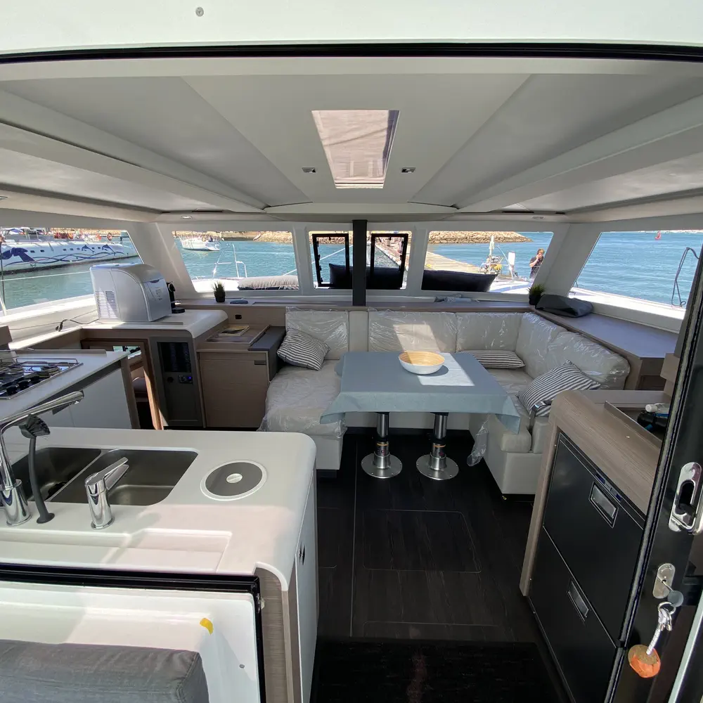 Foutaine Pajot ISLA 40 8