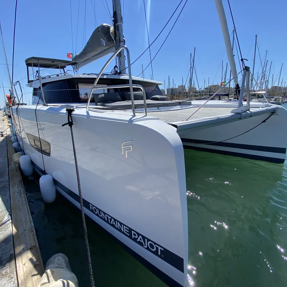 Main image of catamaran, Isla 40 Foutaine Pajot ISLA 40