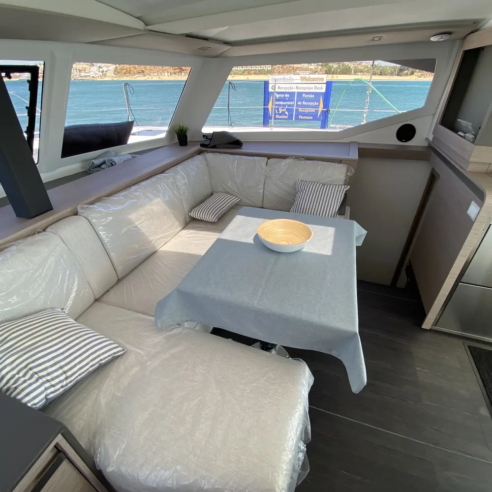 Foutaine Pajot ISLA 40 16