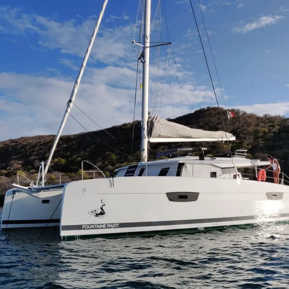 Eclipsea | A/C, Gen, Water-maker, 12 pax 19