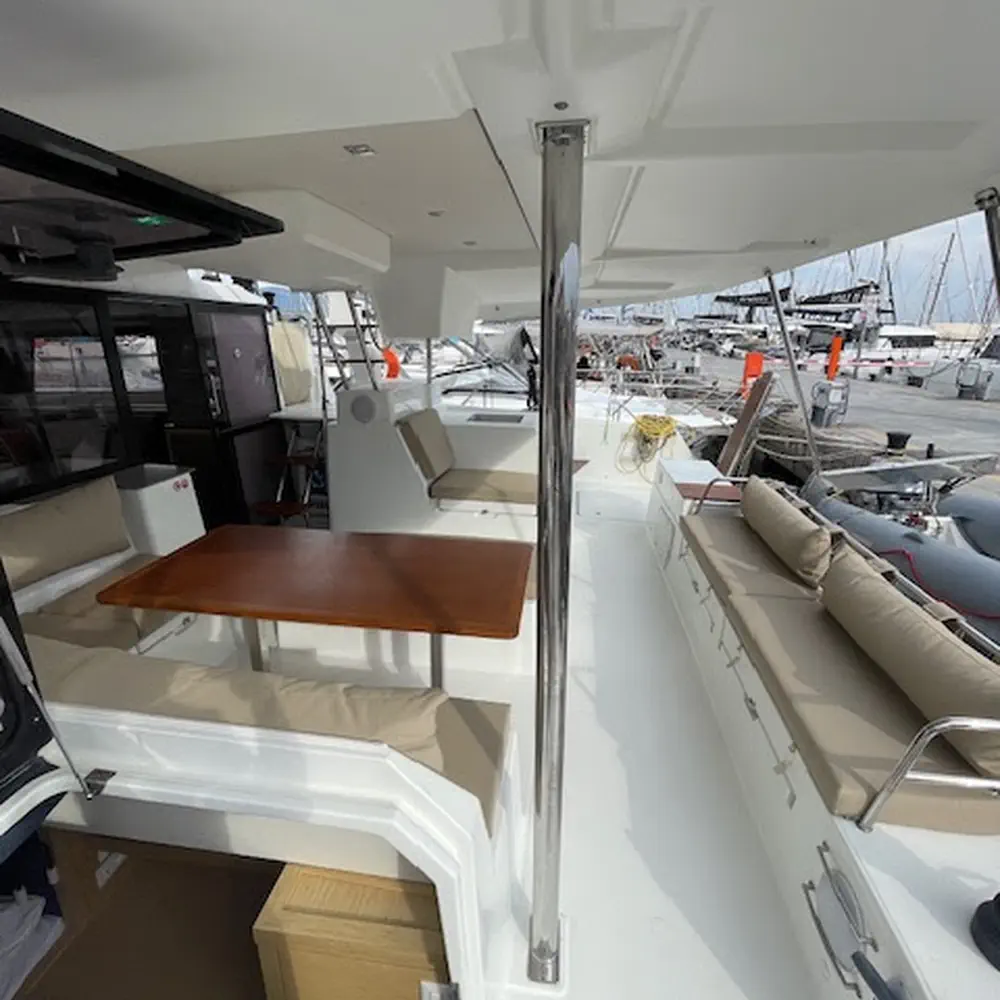 Red Rose - Skippered 8