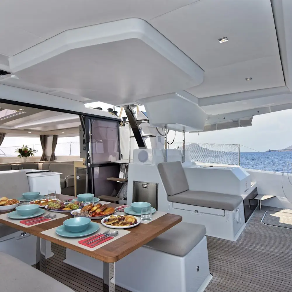 Helidoni - Skippered 14