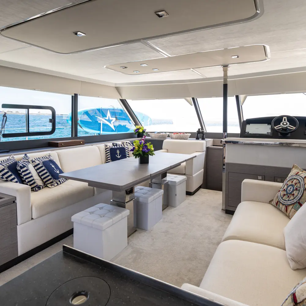 EMY6 - Skippered 12