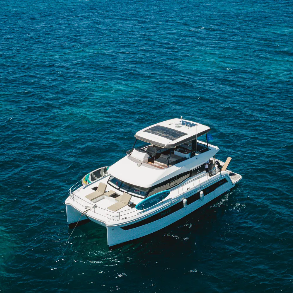 EMY6 - Skippered 19