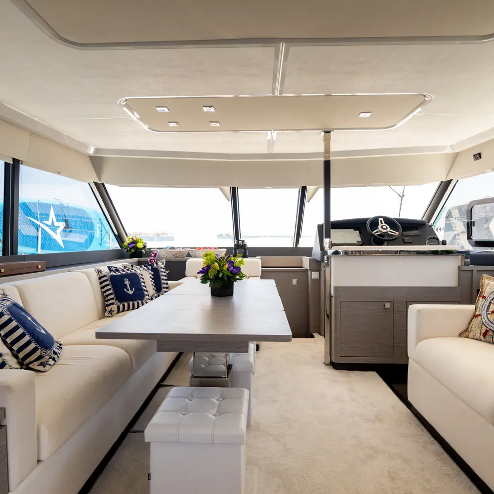 EMY6 - Skippered 17