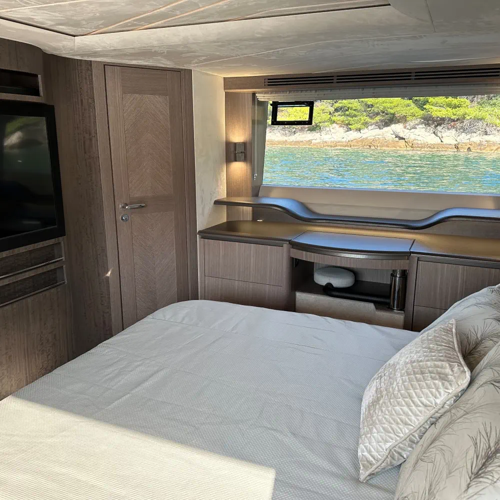 PARADISE 35