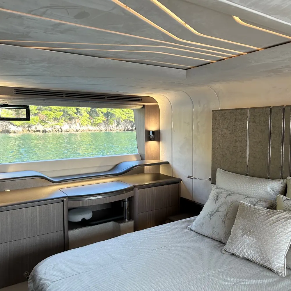 PARADISE 36