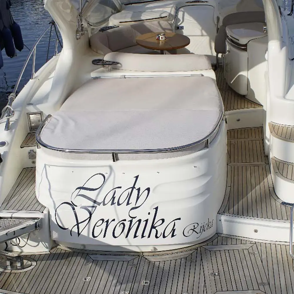 Lady Veronika 8