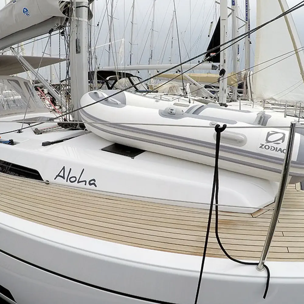 Aloha 12