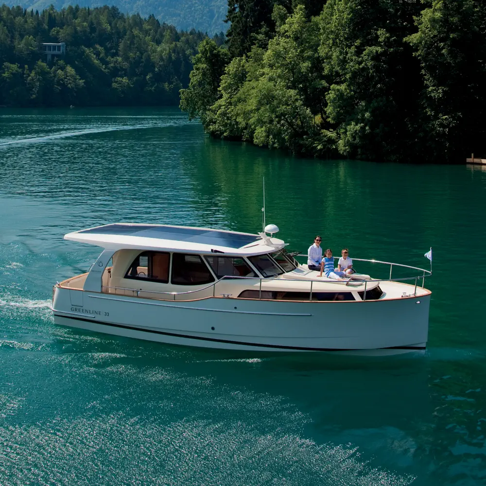 Main image of motor boat, Greenline 33 Dalen