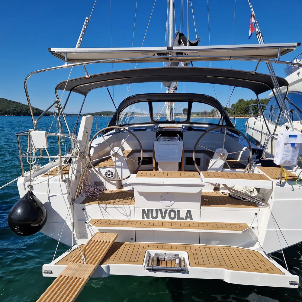 Nuvola 8