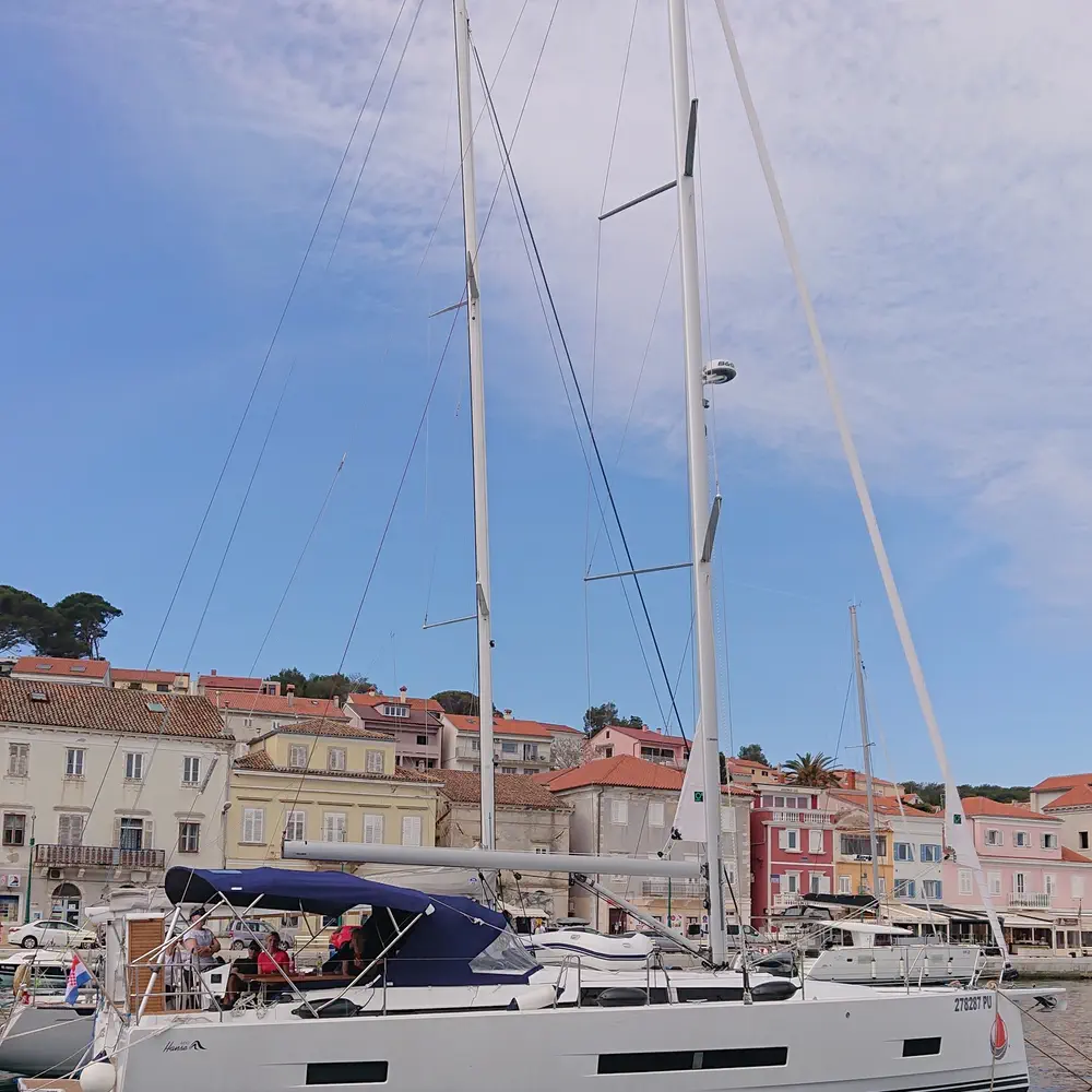 Vaya 23