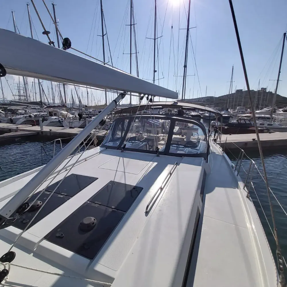 Ellora 30