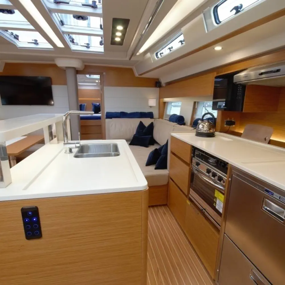 Eclipse 38