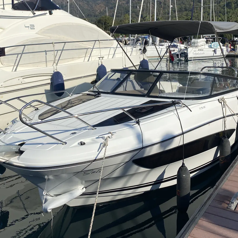 https://dsmkaagprkqin.cloudfront.net/images/jeanneau/cap-camarat-7-5-dc/motor-boat/4558575360000104948-1746533571328597387-sati-1000x1000.webp