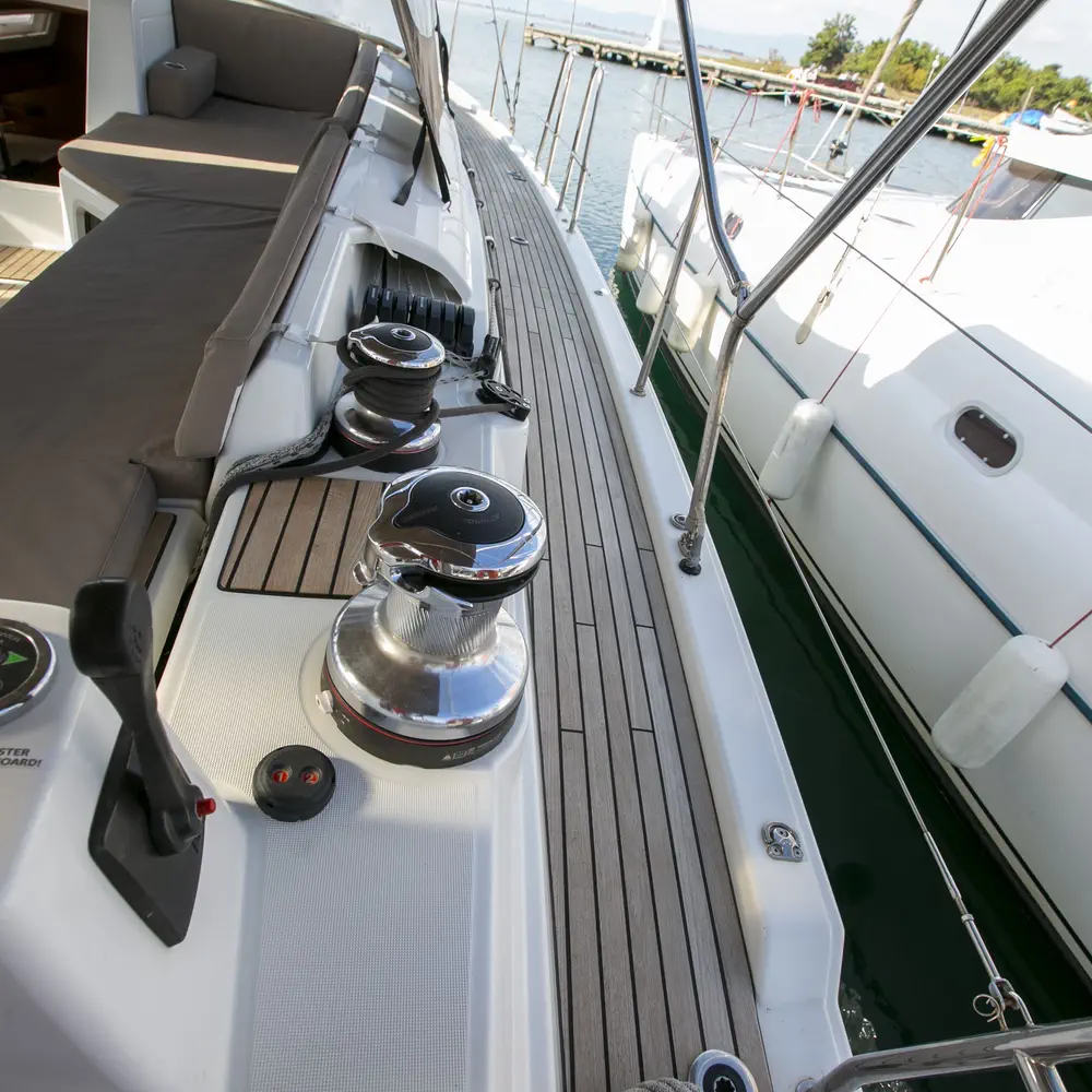 AMAZING ELLI 29