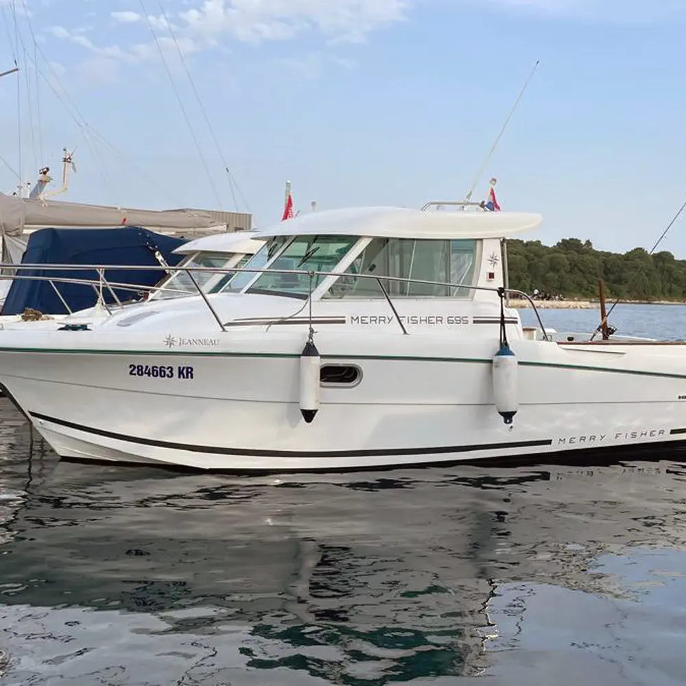 Merry Fisher 695 4