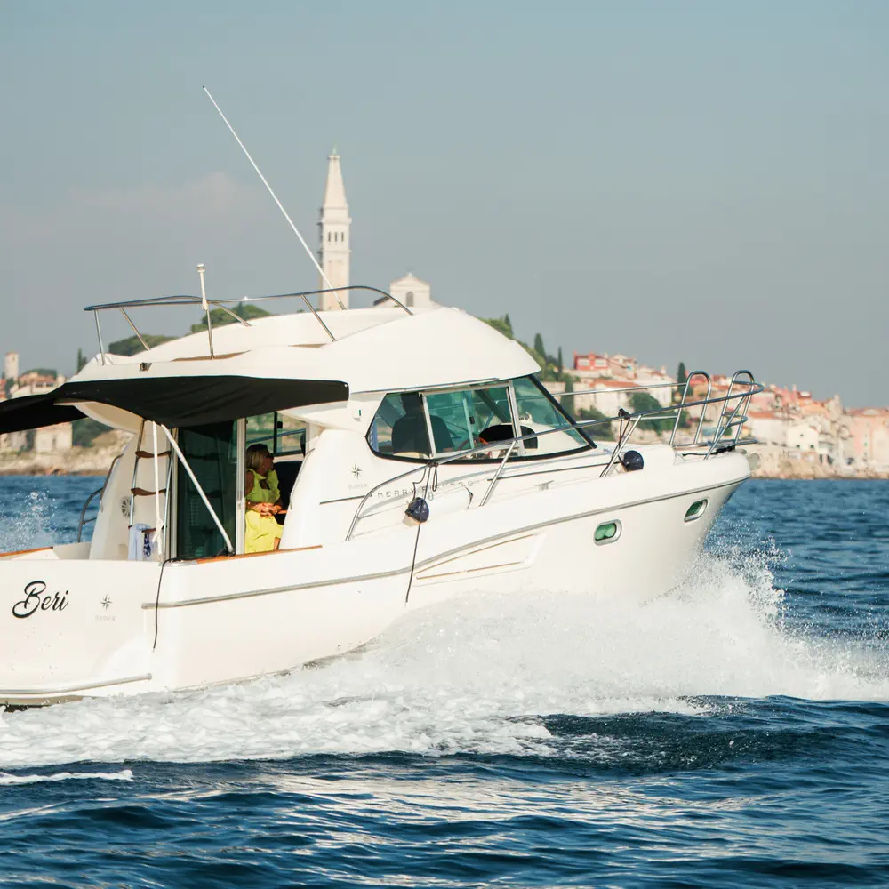 Merry Fisher 925 8