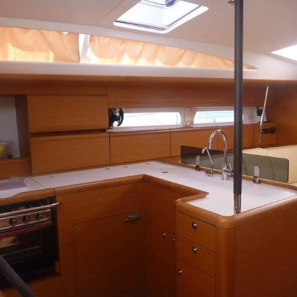 Triton 18