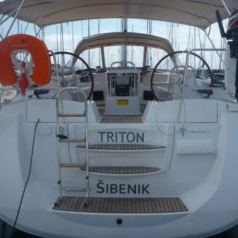 Triton 22