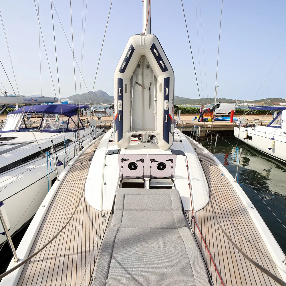 Eleutheria - Premium Line 7