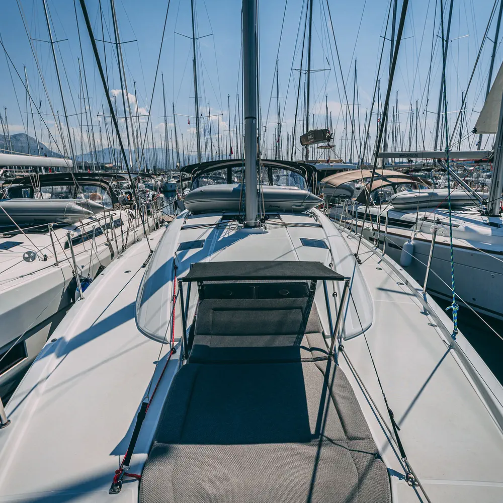 Stern cabin 1, single occupancy, including services 7