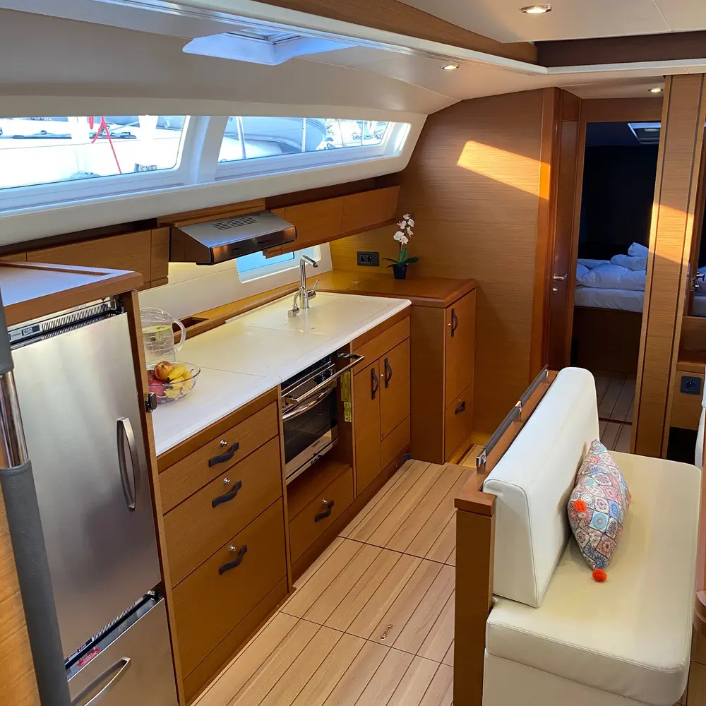 AEGEAN STAR 19