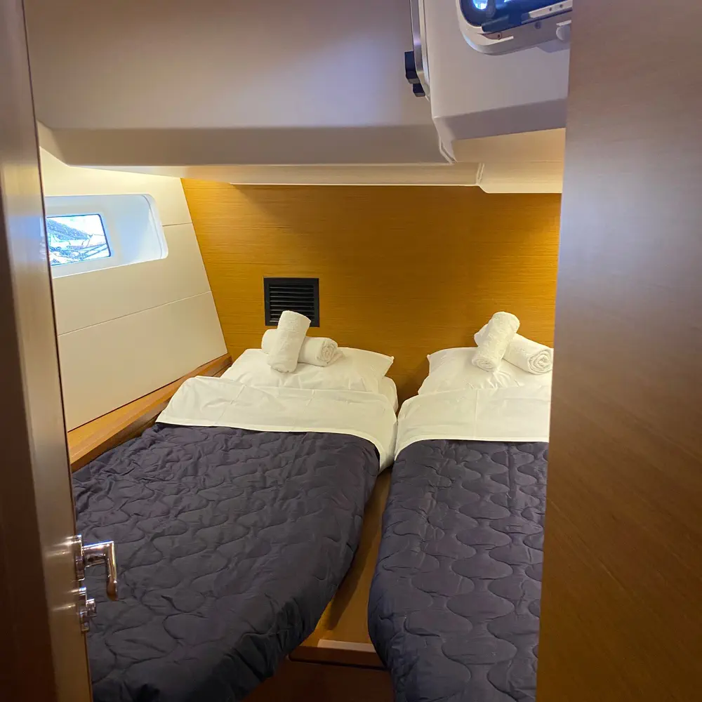 AEGEAN STAR 24