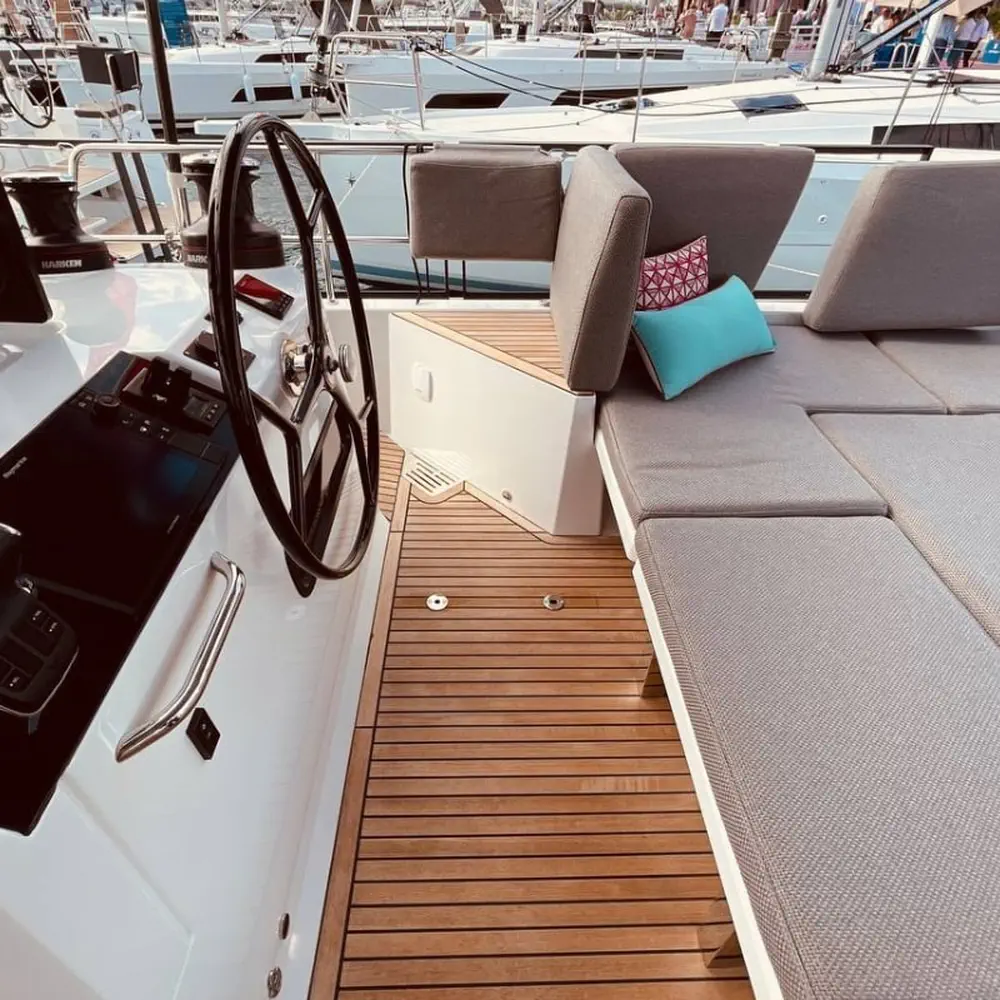 Marina 2