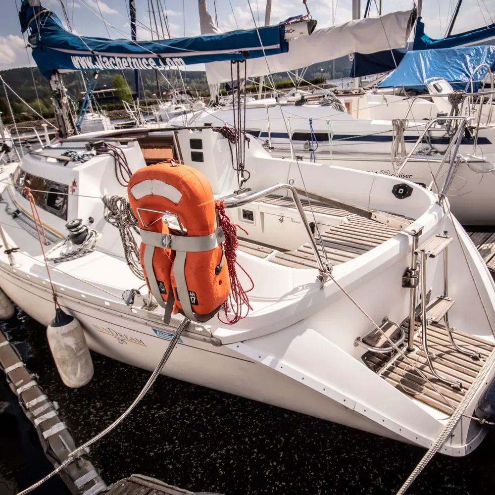Main image of sail boat, Sun Dream 28 Sun Dream