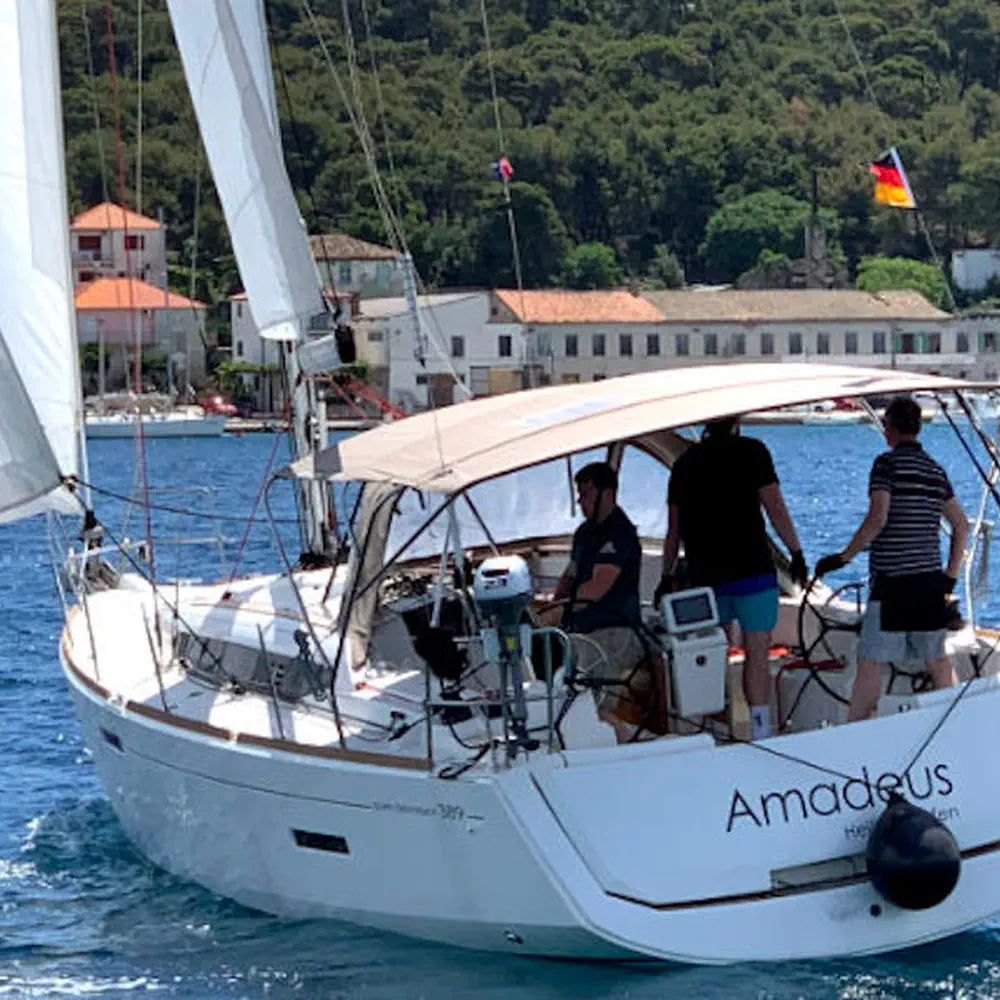 Amadeus 12