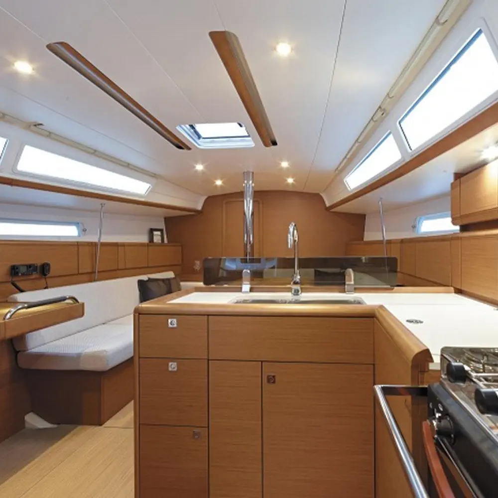 Sunsail 38 Classic 5