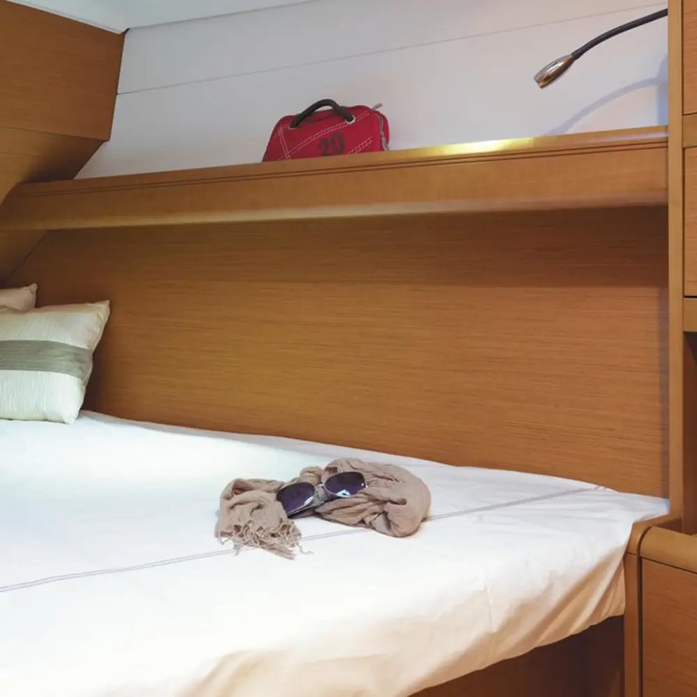 Sunsail 38 Classic 5