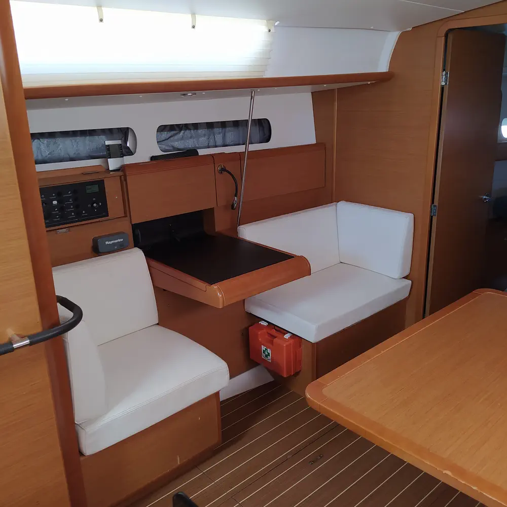 Traveller 13