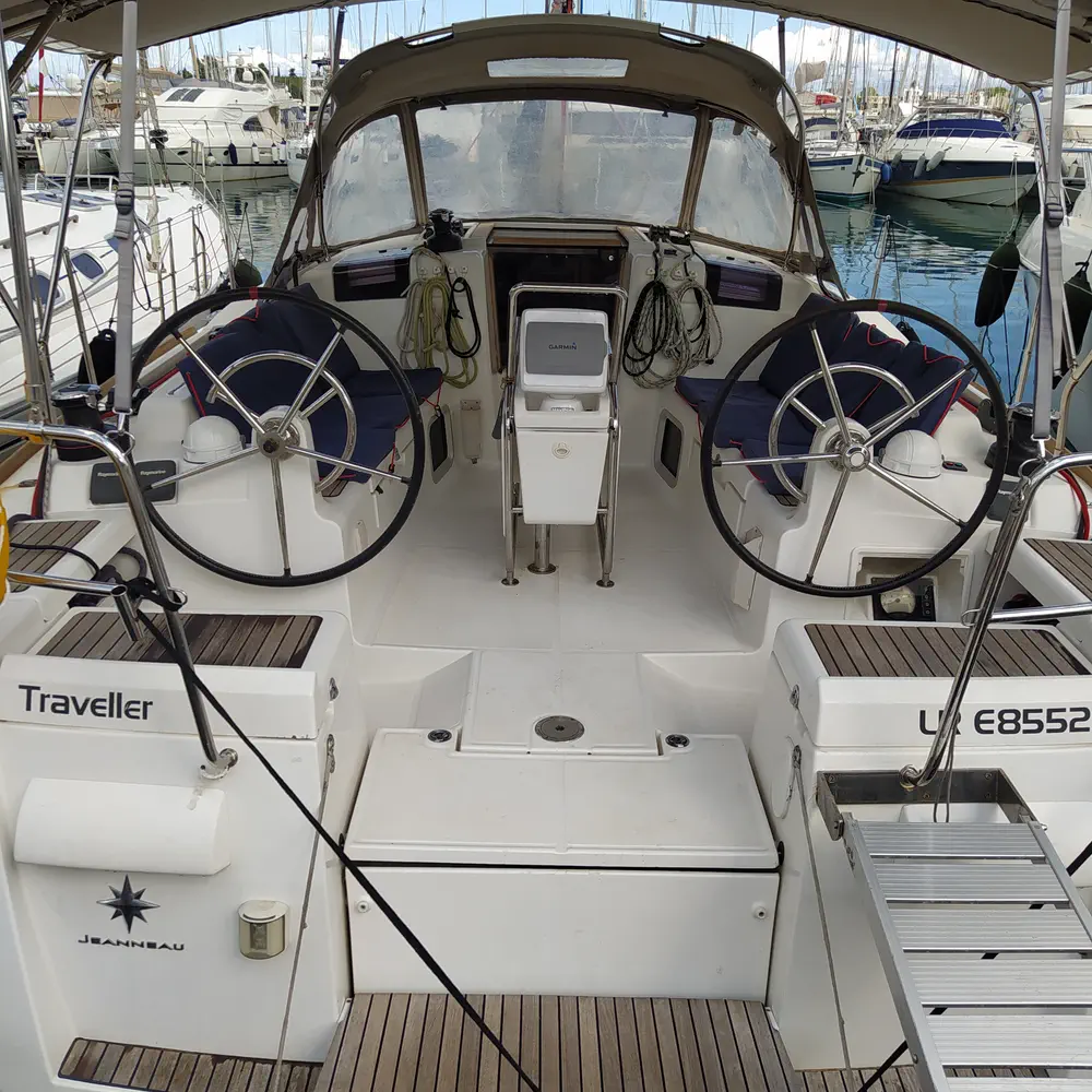 Traveller 11