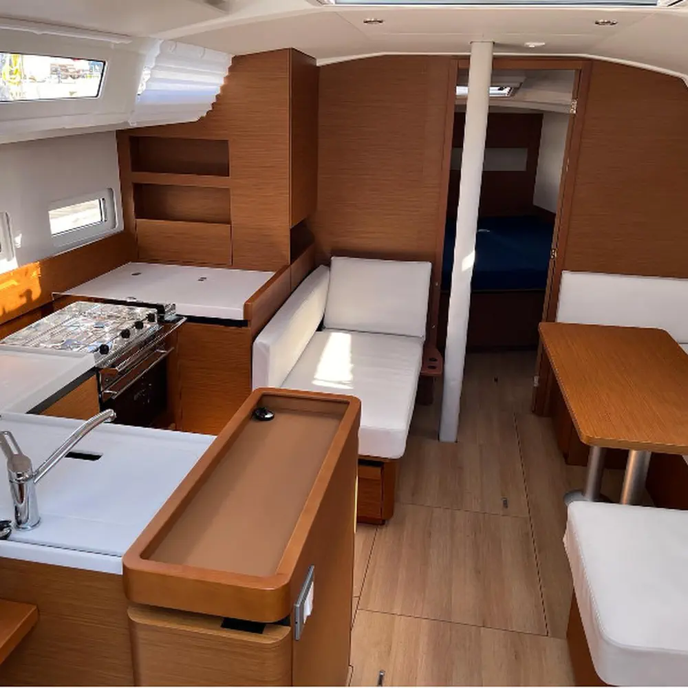 OLIVER new 2025 (air condition, solar panels) 3