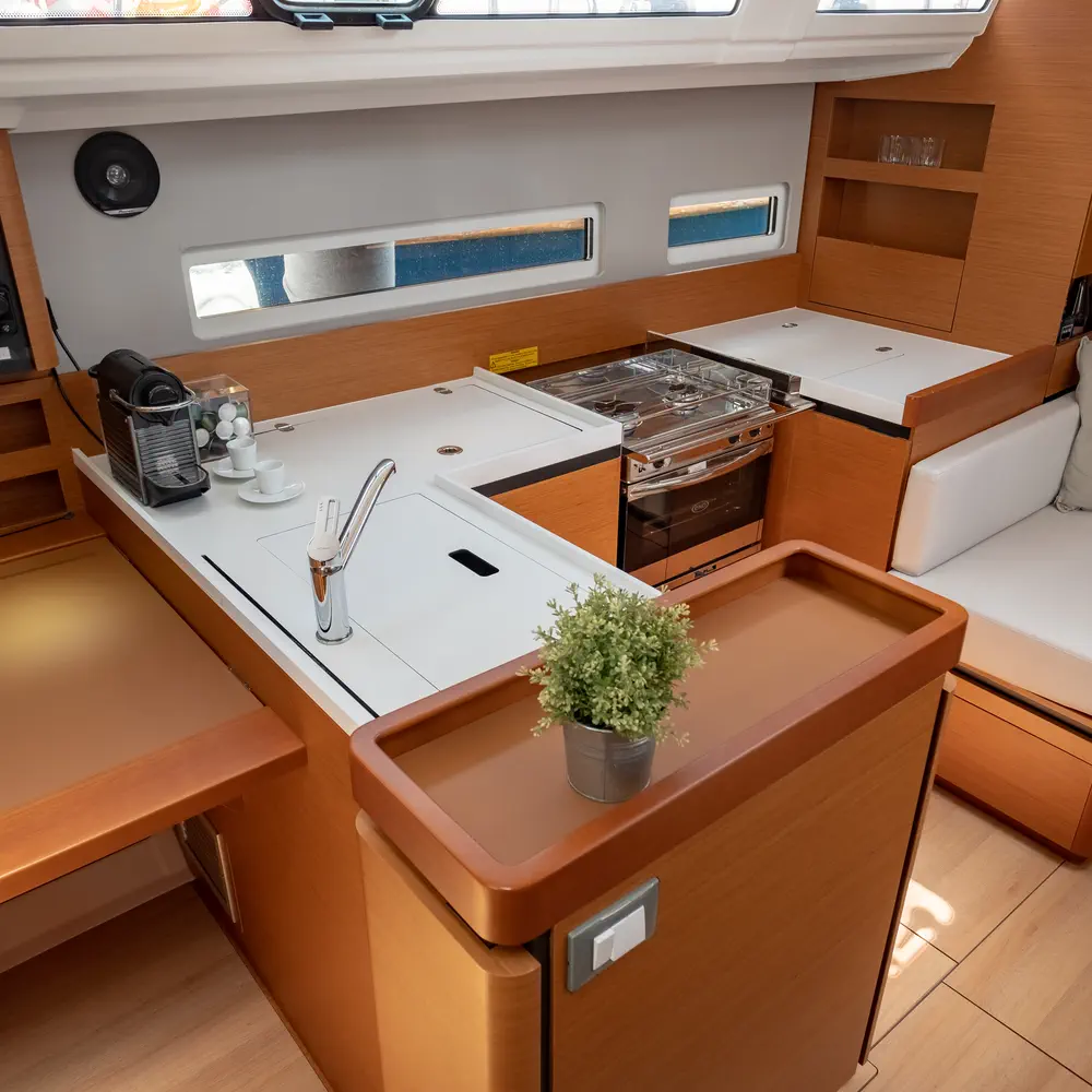 Elcano 35
