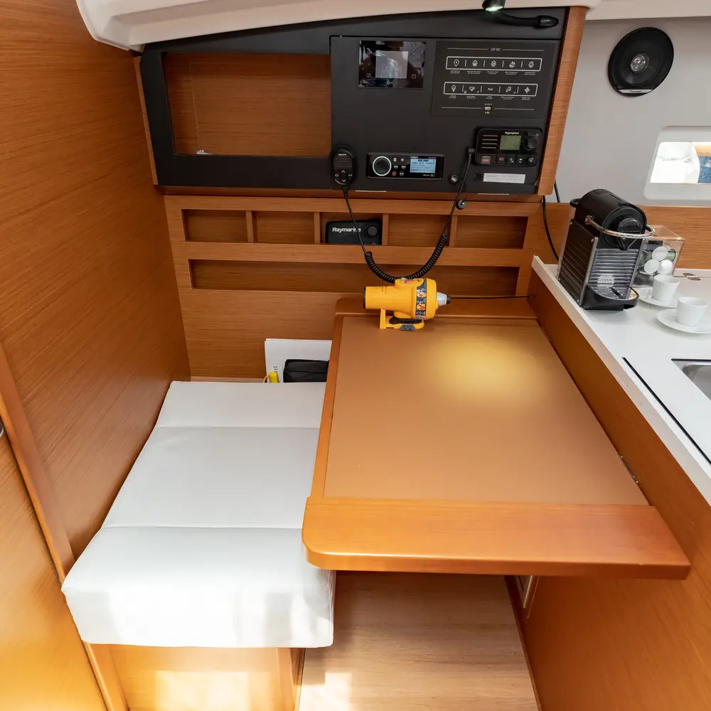 Elcano 57