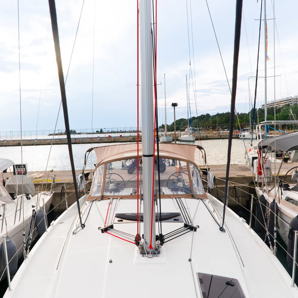 Aquamarine 16